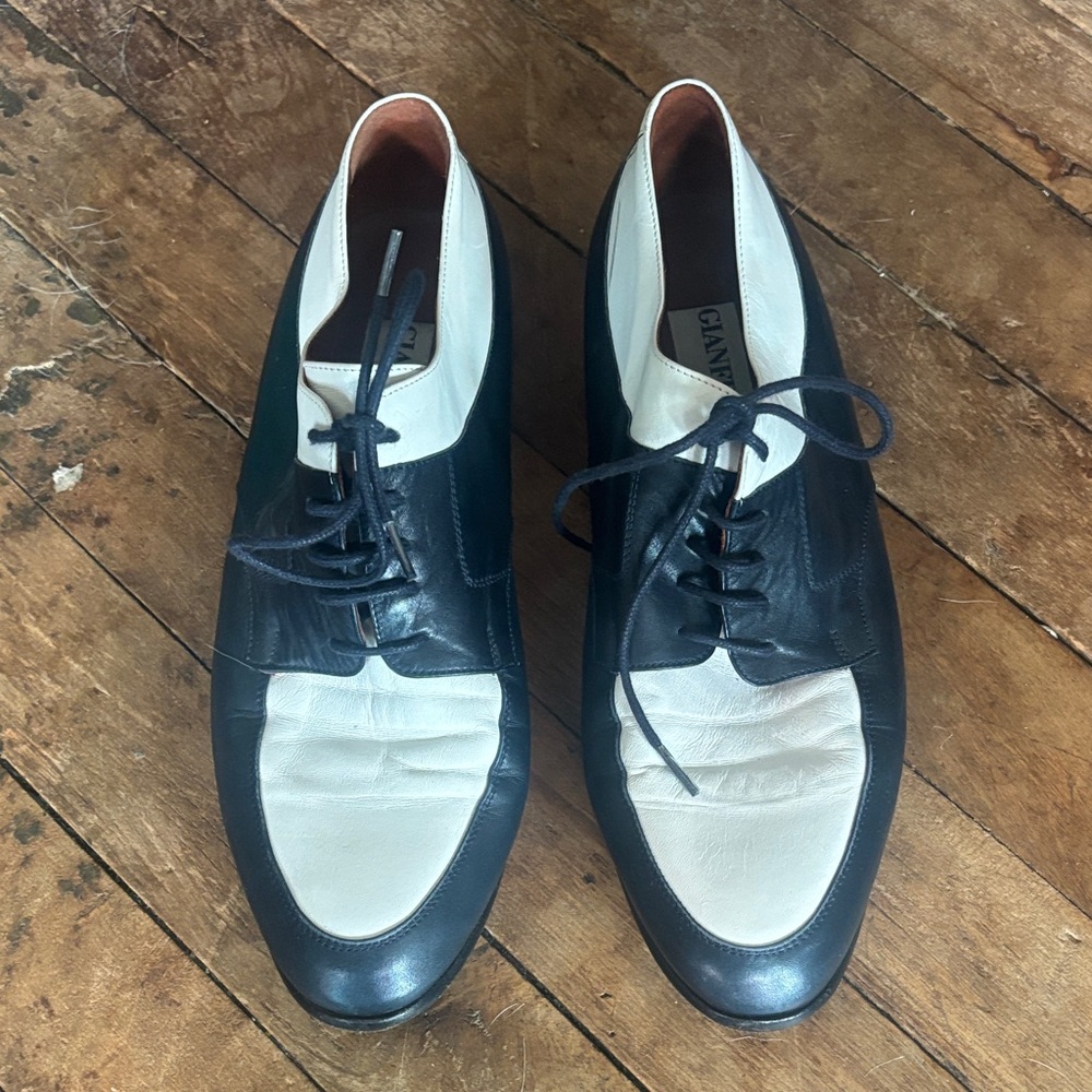 Elegant Two-Tone Women's Loafers